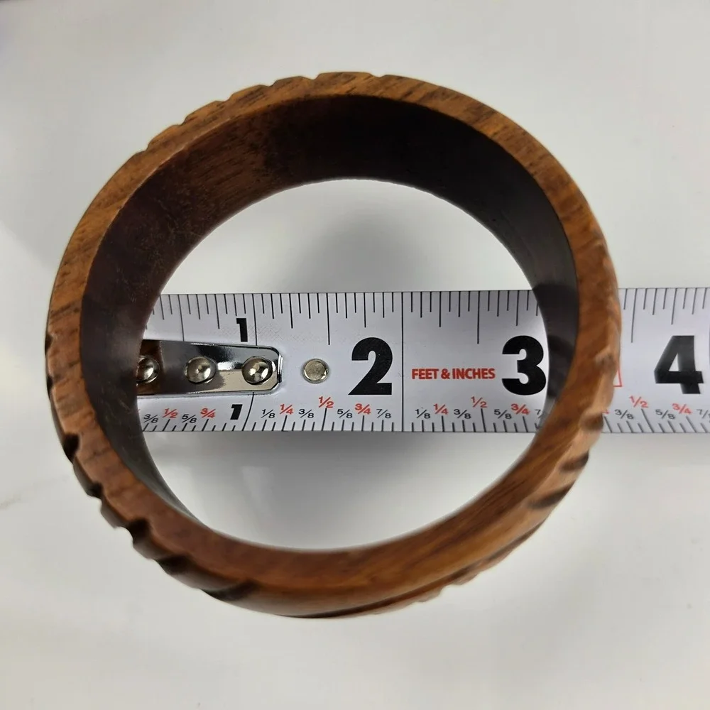 Carved Wood Bangle Bracelet Chunky Sunburst Scalloped Edge Vintage